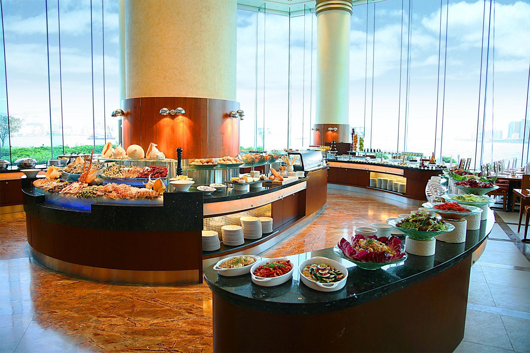 Harbour Grand Kowloon Hotel Hong Kong Exterior foto A buffet at a hotel