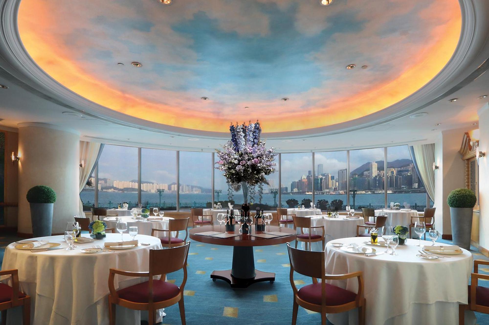 Harbour Grand Kowloon Hotel Hong Kong Exterior foto The Clipper Lounge at Hong Kong International Airport